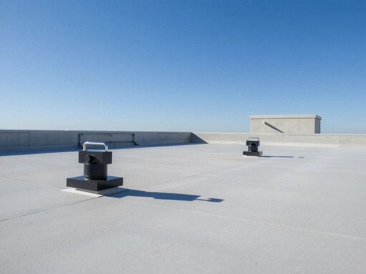 Supportage toiture plate : guide complet des solutions sans perçage